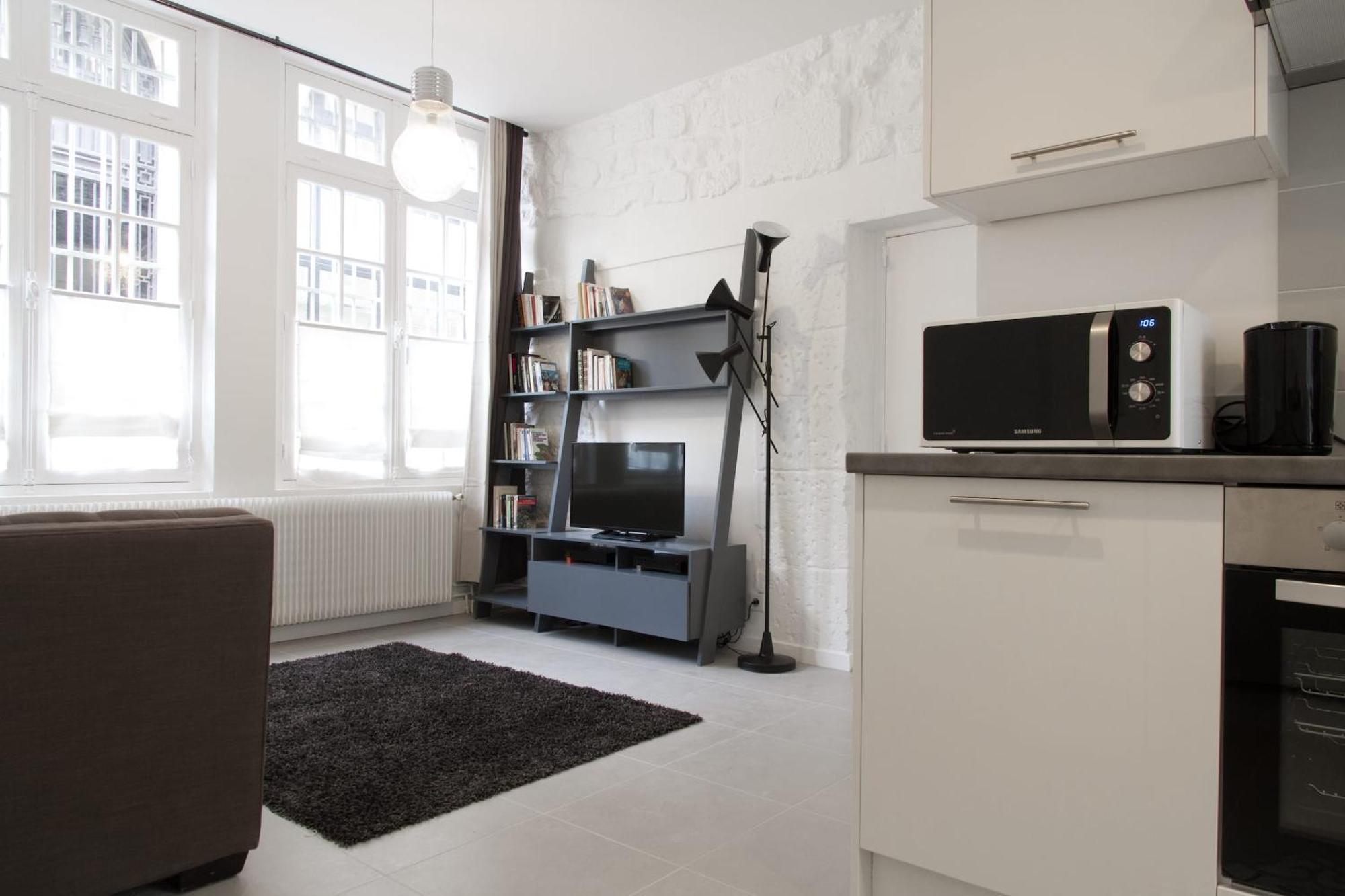 Appartamento St Germain Des Pres - 2br - Cityapartmentstay Parigi